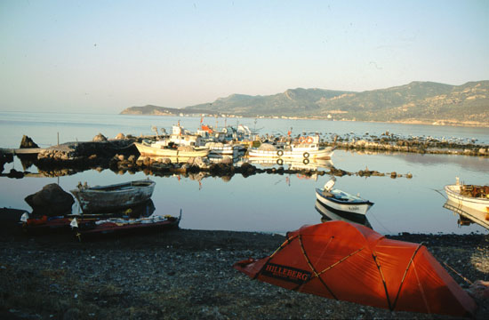 idyllischer Hafen in der Türkei Mamara